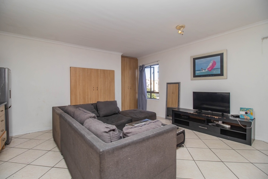 1 Bedroom Property for Sale in Parklands Western Cape